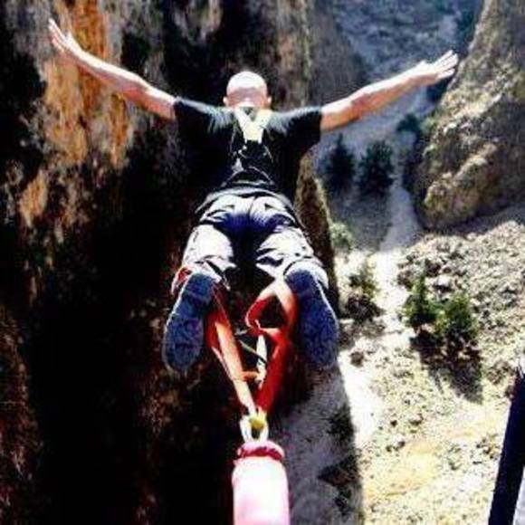 Meet your Posher, Chris - Picture 1 of 1